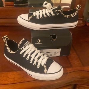 junior black converse size 5